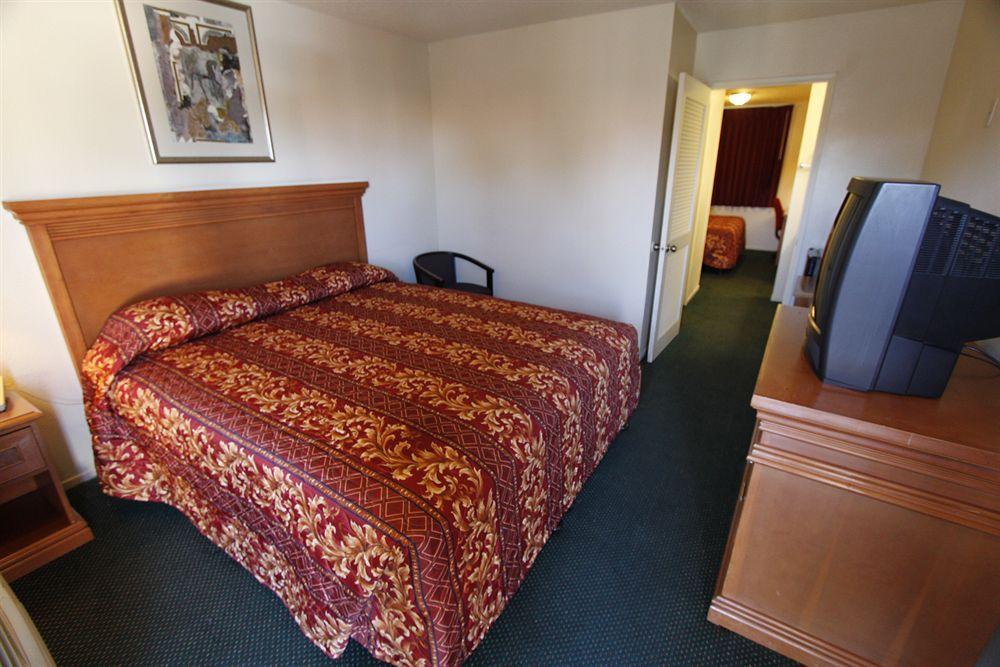 Welcome Inn Corona Eksteriør billede