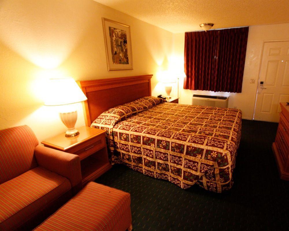 Welcome Inn Corona Eksteriør billede